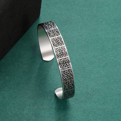 Skyrim Viking Triquetra Cuff Bangle for Women Men Stainless Steel Good Luck Amulet Vintage Celtics Irish Knots Bracelet Jewelry