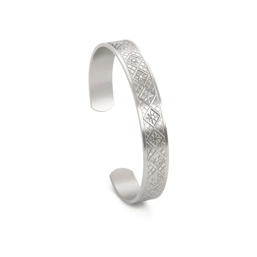 Skyrim Viking Triquetra Cuff Bangle for Women Men Stainless Steel Good Luck Amulet Vintage Celtics Irish Knots Bracelet Jewelry