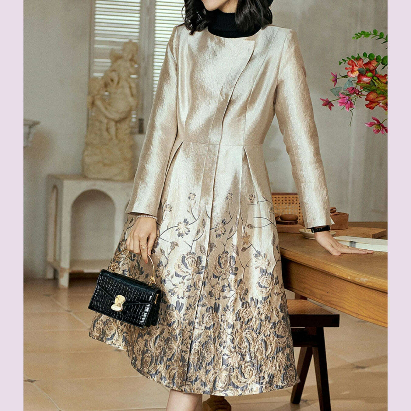 Spring and Autumn New Light Luxury Jacquard Embroidered Retro Windbreaker Mid Length Small Fragrant Wind Dress for Women