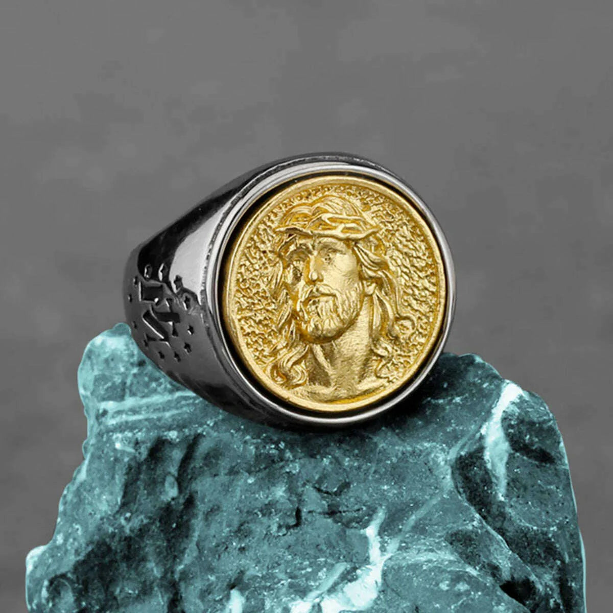 Stainless Steel Jesus Cross Ring Men&#39;s Fashion Classic Religious Amulet Accessories Hip Hop Punk Biker Jewelry Gifts Wholesale