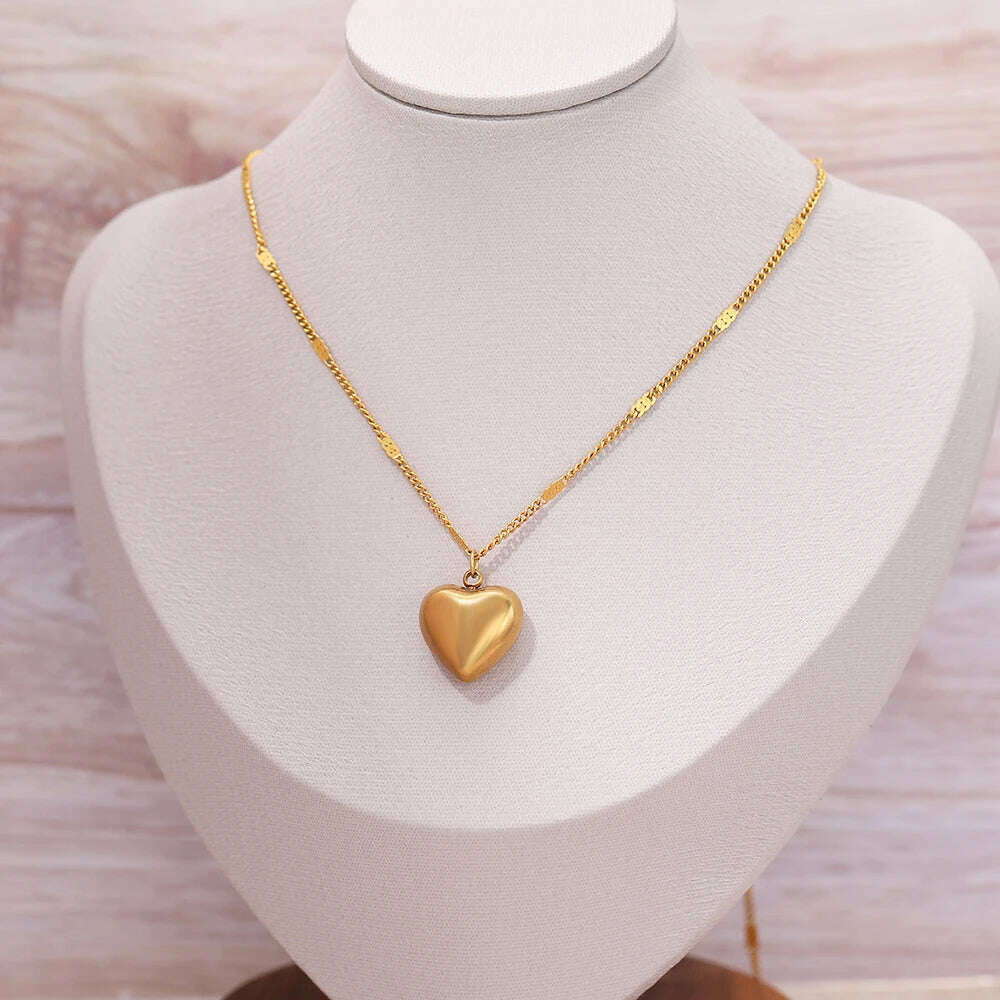 Stainless Steel Necklaces Vintage Elegant Heart Pendant Collar Chain Fashion Exquisite Necklace For Women Jewelry Banquet Gifts