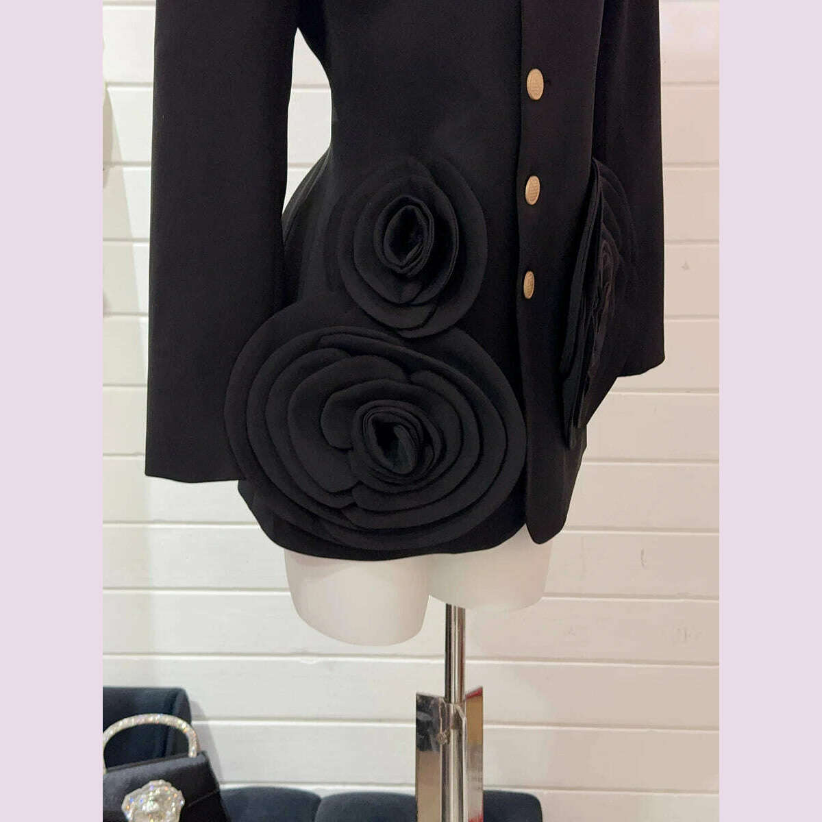 TWOTWINSTYLE Solid Spliced Appliques Slimming Jackets For Women Lapel Long Sleeve Temperament Chic Coat Female Fashion Style New